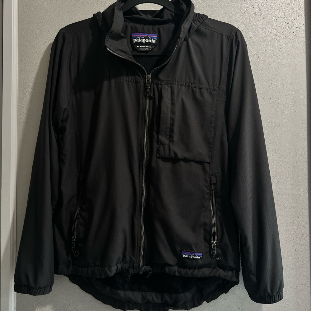 Patagonia lightweight jacket